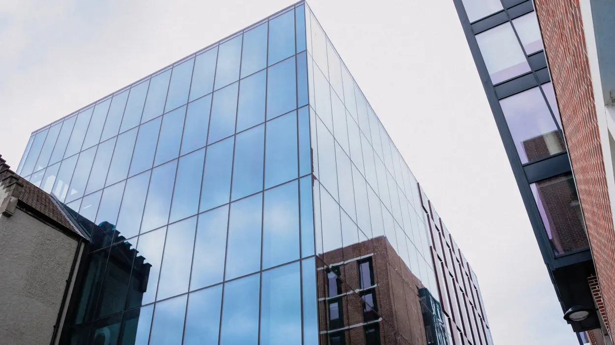 the-counting-house-gal-3