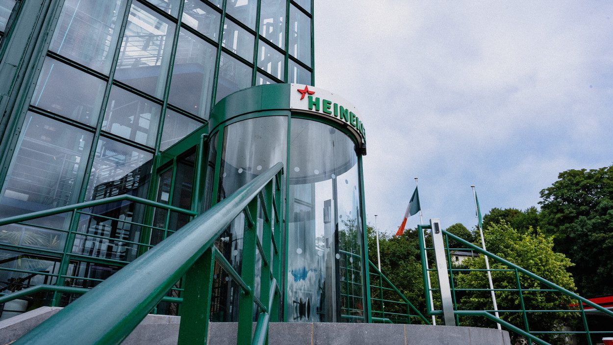 heineken-gal-3